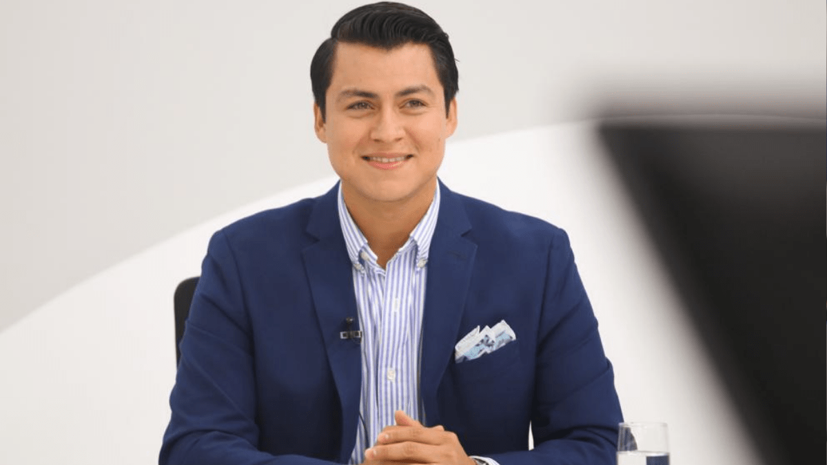 Diputado William Soriano Salvadoreños han tenido que esperar años por