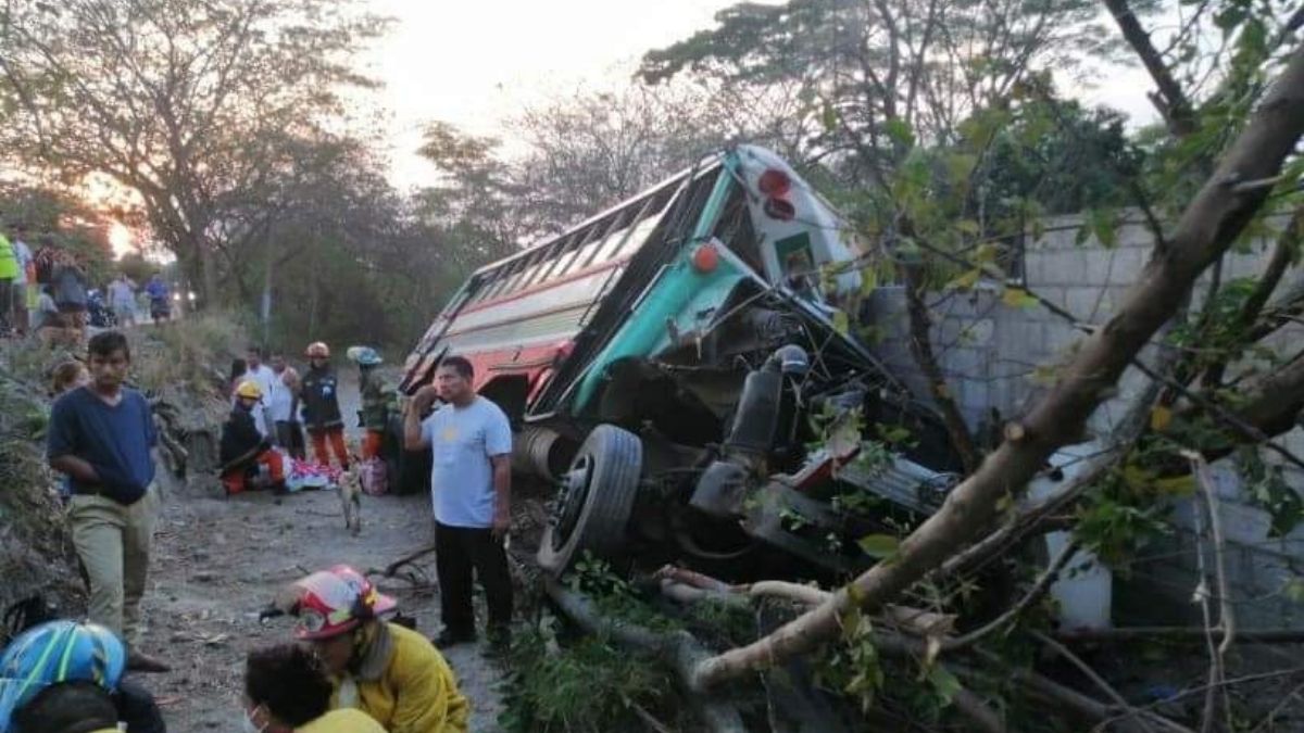 Accidente De Autob S Deja A Pasajeros Lesionados En Carretera