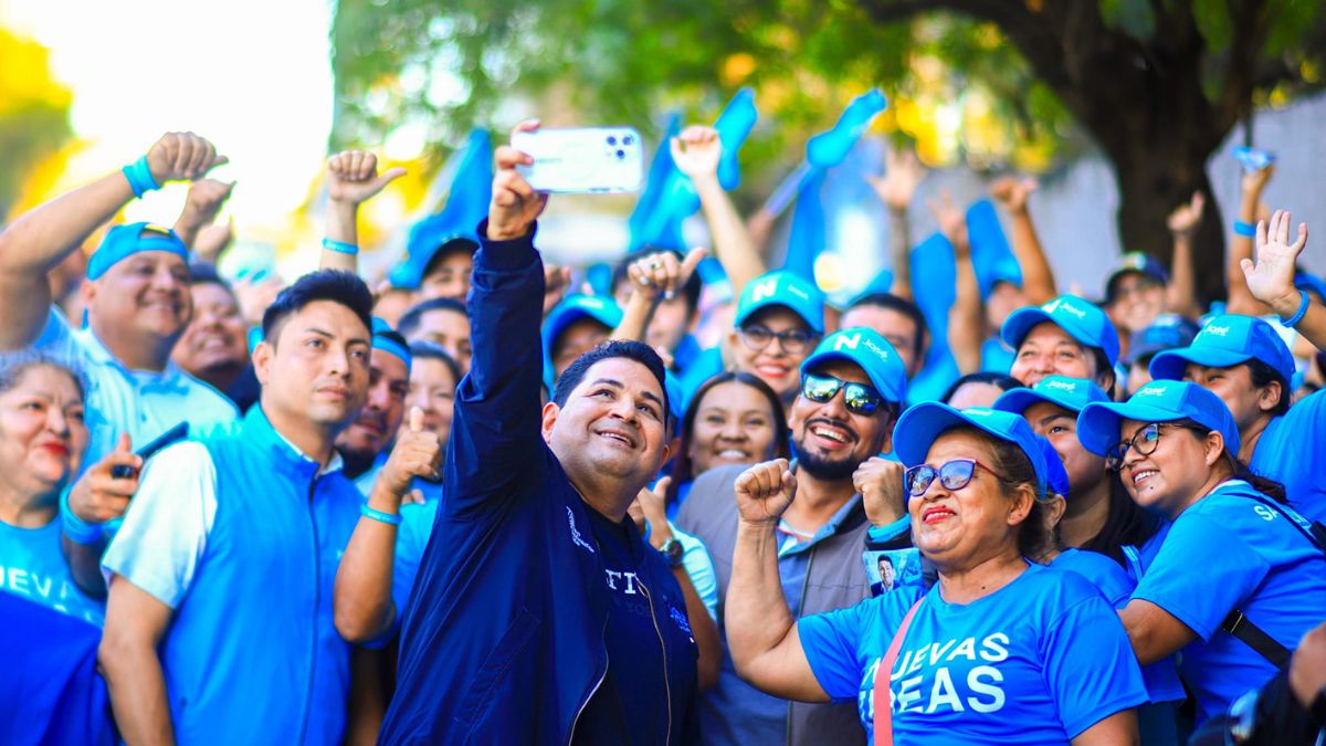 José Chicas en un significativo acercamiento con San Salvador Este José