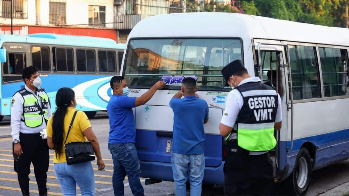 Controles vehiculares