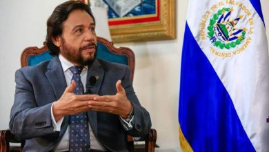 Vicepresidente Félix Ulloa