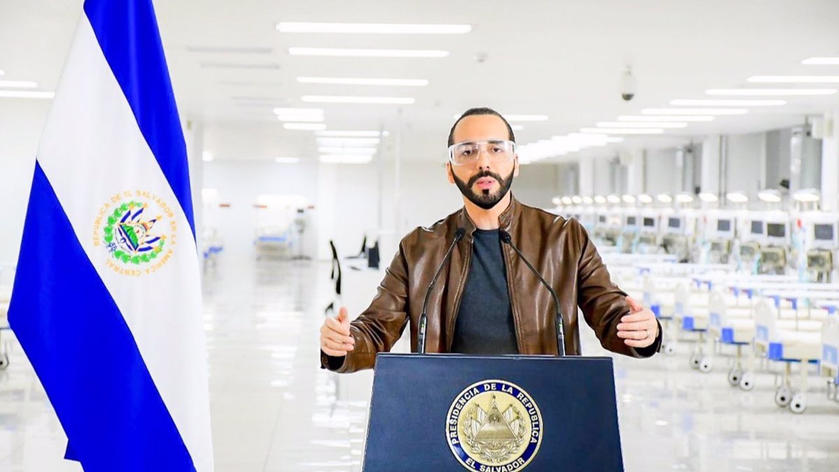 Nayib Bukele inaugura Hospital El Salvador.