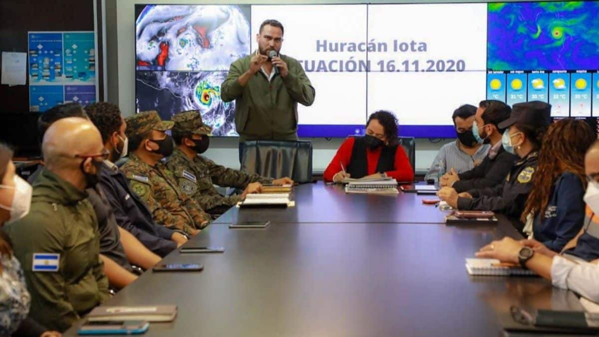 suspension de clases El salvador