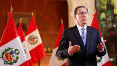 Destituyen a presidente de Perú