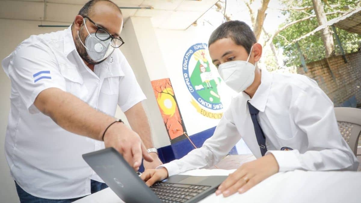 Gobierno entregara computadoras