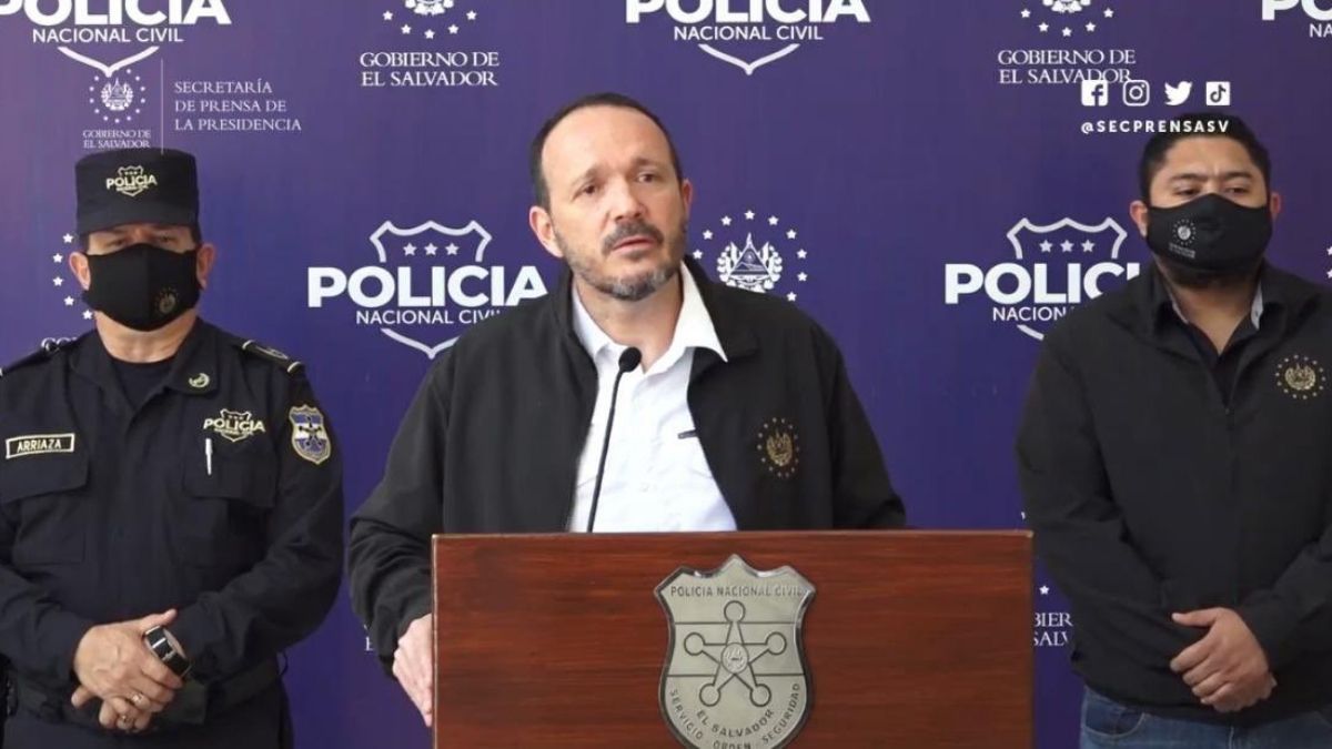 Ministro de Seguridad Gustavo Villatoro