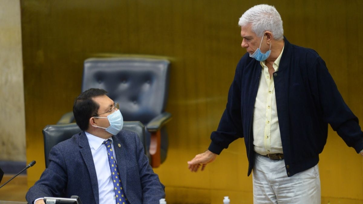 Parker y Ponce