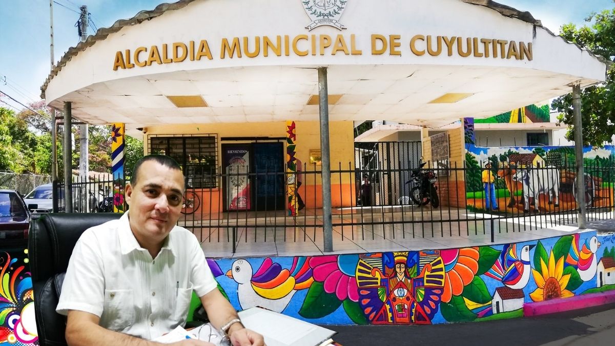 Alcalde no paga salarios en Cuyultitán
