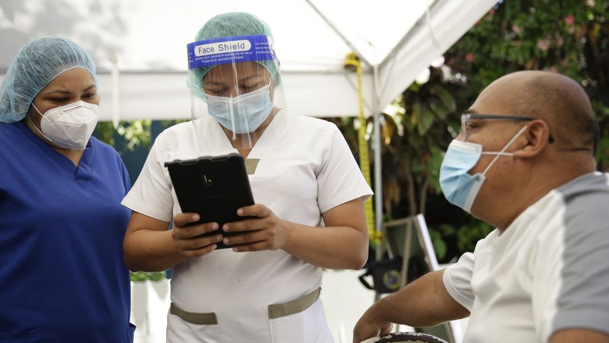 Docentes universitarios vacunados