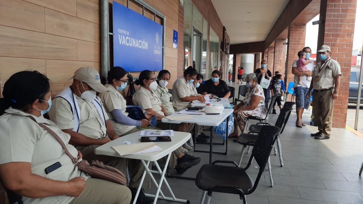 Abren nuevos centros de vacunación en San Miguel
