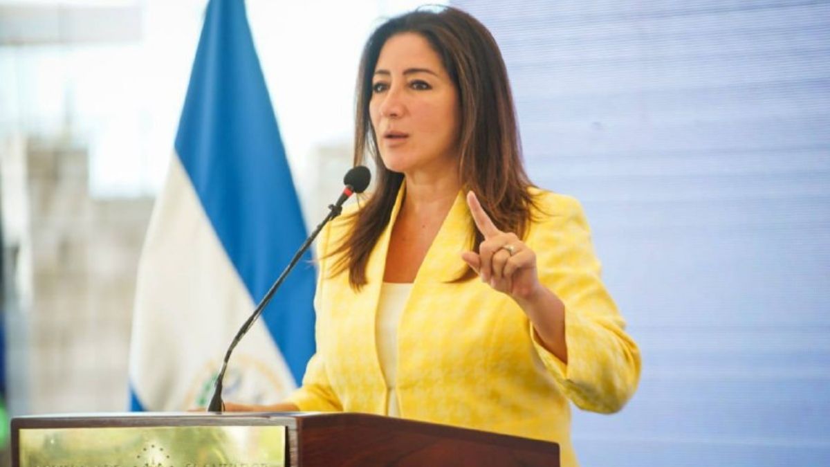 Michel Sol participo en colocación de primera piedra en el proyecto «Vivienda Digna Municipal»