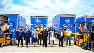Llega lote de vacunas a El Salvador