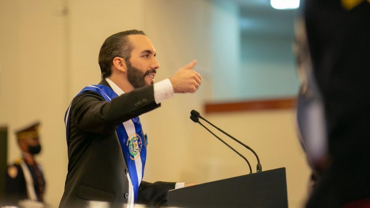 NAYIB PUEBLO