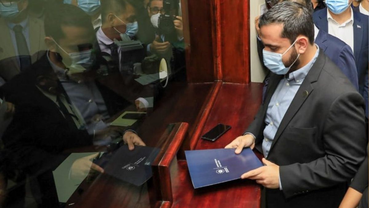 Gobierno propone tomar medidas de restricción durante 90 días para reducir el alza de casos Covid-19
