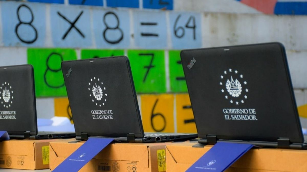INFRAMEN recibió este lunes las computadoras por parte del Gobierno