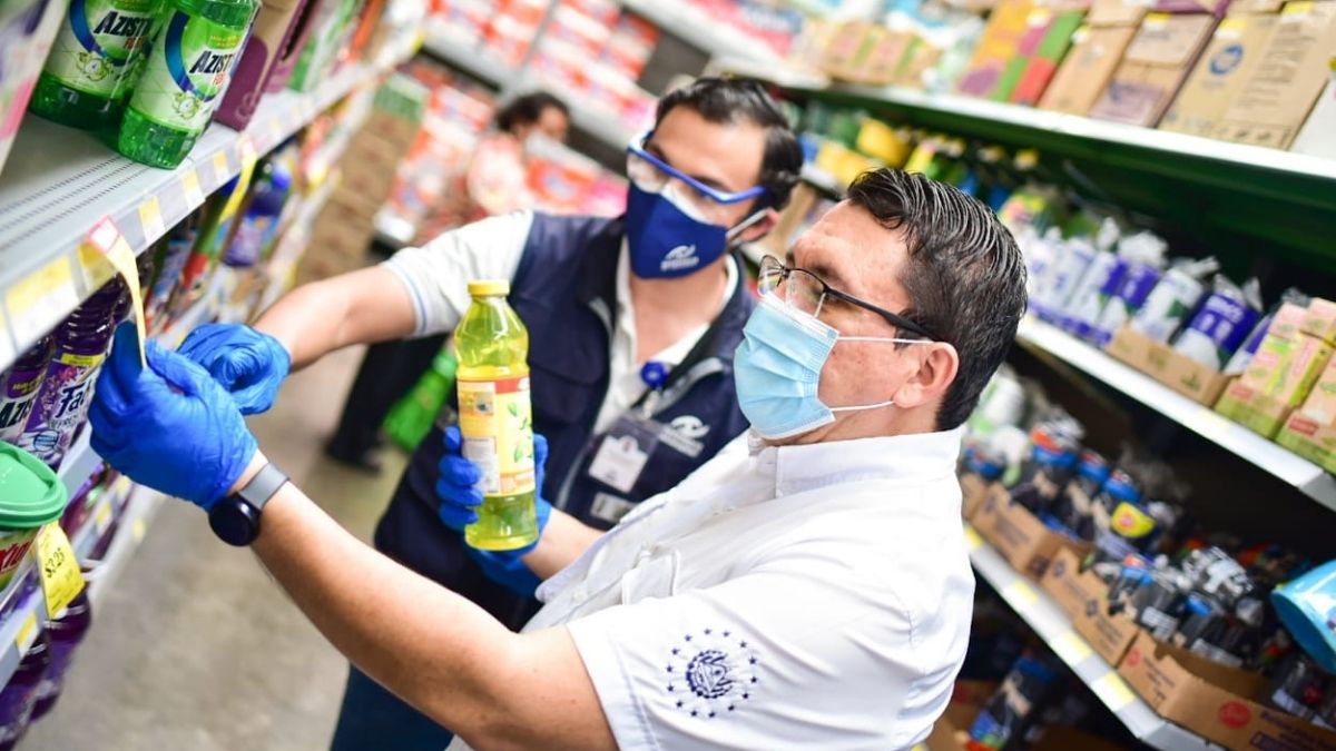 Defensoría del consumidor realiza inspecciones en Zacatecoluca para evitar alza en precios de productos básicos