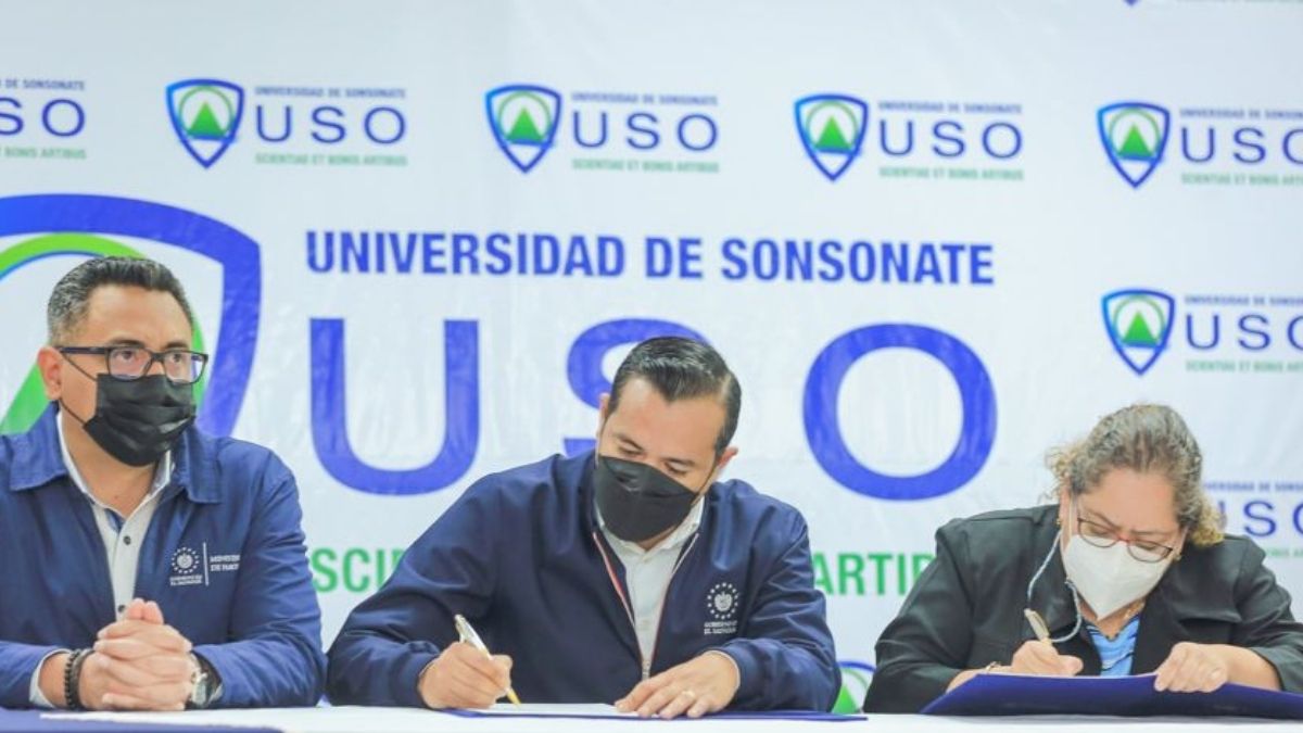 Hacienda firma convenio para apoyar el desarrollo profesional de los estudiantes universitarios