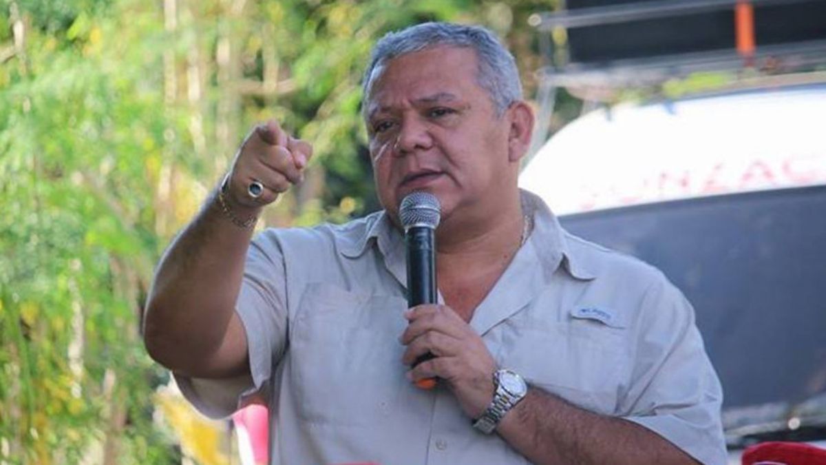 HECTOR ORELLANA